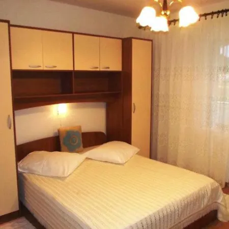 Viskic Guest house 3*