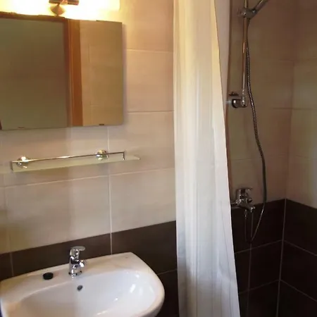 ゲストハウス Viskic 3*