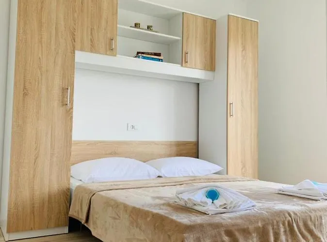 Viskic Vendégház Rab Town