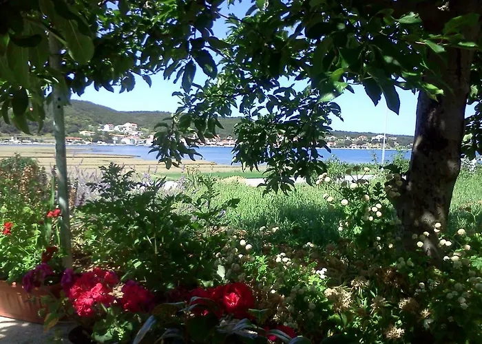 Viskic 3* Rab Town